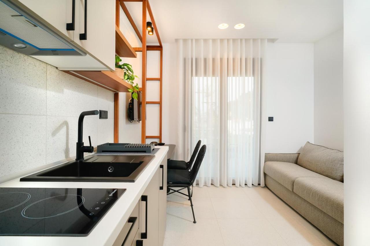 Acantha Suites Скала Потамияс Екстериор снимка
