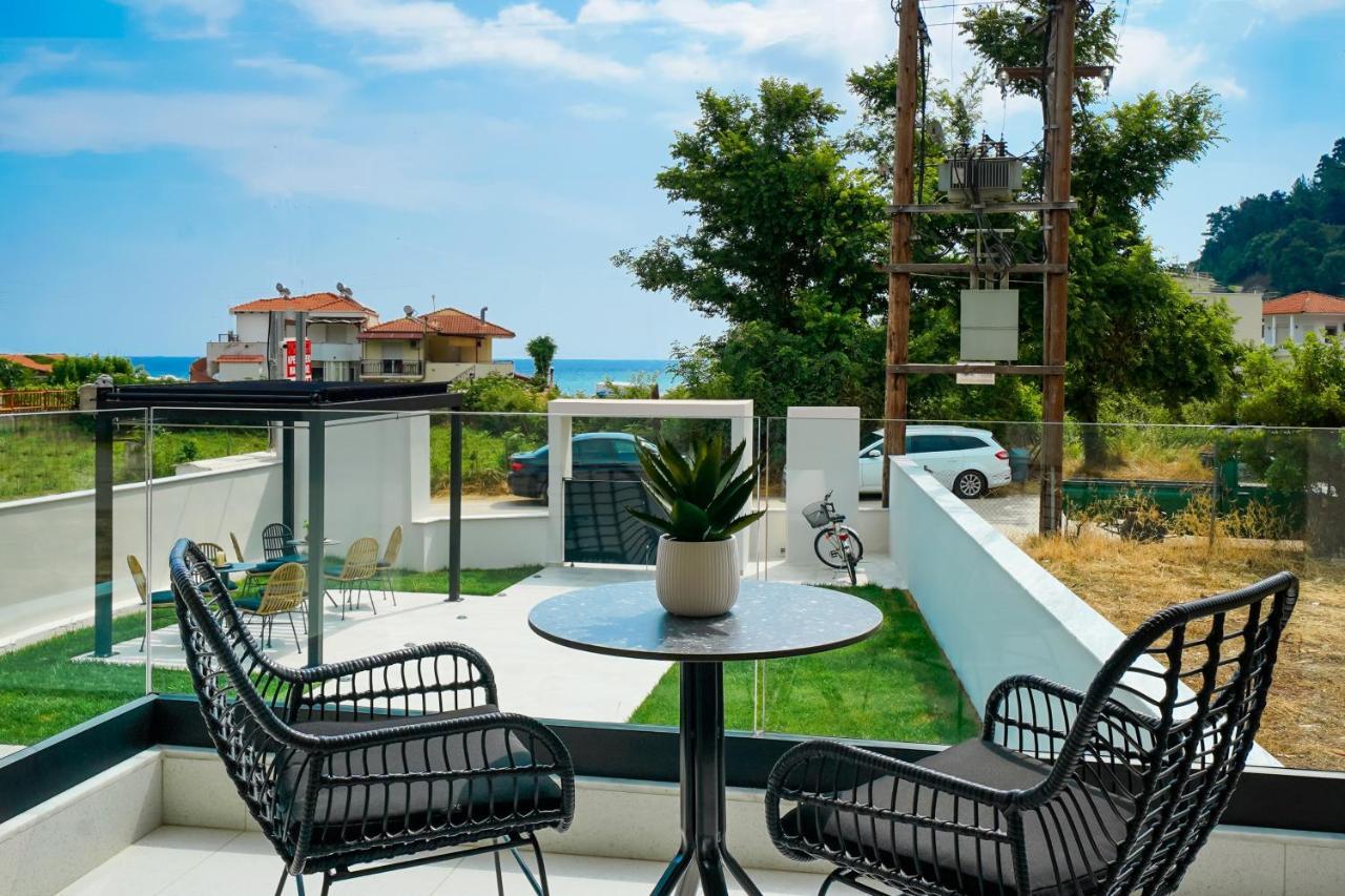 Acantha Suites Скала Потамияс Екстериор снимка